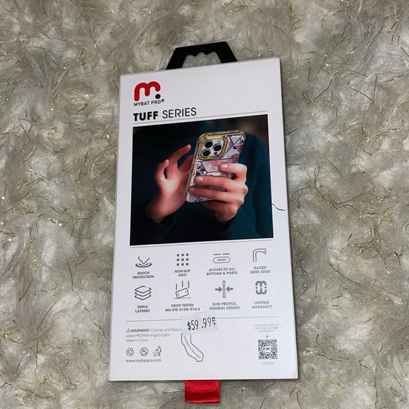 iPhone 14 Pro - Premium wireless accessory - Picture 3 of 4